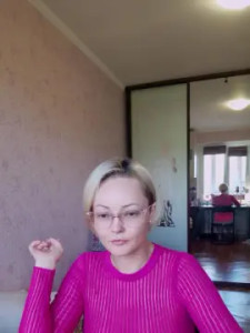 Play the complete video named Sophie__Crush Cam porn model from cam4