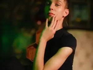 View this uncensored clip named Matthewttaylor, brown hair male