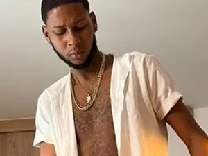 Stream uncensored movie named SANTHILEE, 22 years old, brown hair male