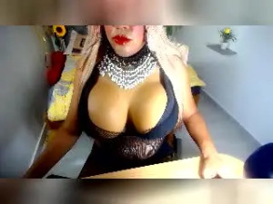 View HD clip titled NicoleBigCoock, brunette hair trans
