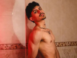 Play this uncut movie titled LukeTylor, 21 years old, brunette hair male