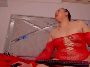 Enjoy watching the HD clip called VivianneHart Cam porn model from bongacams