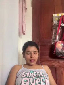 Watch the complete scene called Bellabely Cam porn model from cam4