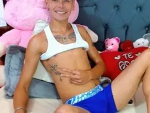 Watch the complete video called alextsexx, 20 years old, brunette hair male