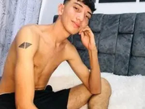 Stream hardcore movie called Maikolortiz, 20 years old, brunette hair male