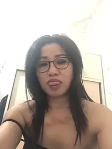 Play this uncensored scene titled Vitamin_sexy Cam porn model from stripchat