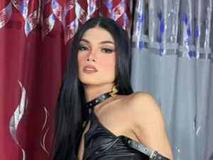 Play the uncensored movie named AthinaCollins, 25 years old, brunette hair trans