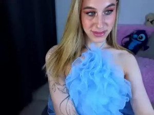 Stream the hardcore video of miraraid, 21 years old, trans