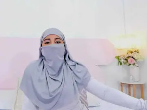 Watch uncensored clip called -Alisha Cam porn model from bongacams