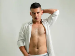 Enjoy watching the hardcore scene titled ThiagoCastelli, 26 years old, brunette hair male