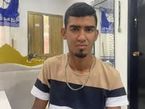 Stream full clip named Rebecapein, 18 years old, brunette hair trans