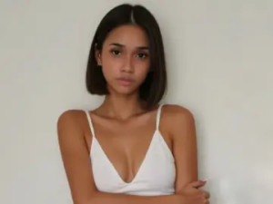Watch the hardcore video called KatalunaMoore, 18 years old, brown hair trans