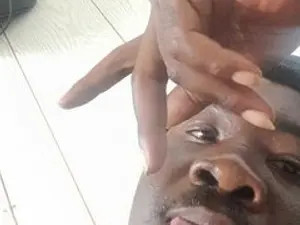 Enjoy watching the complete video titled Pussylord995, 35 years old, brunette hair male