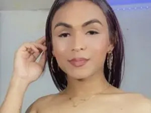 Watch uncensored video called valeryhottsxx, 40 years old, brown hair trans