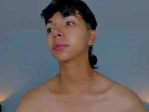 View this uncensored clip named xhenisa, trans