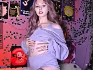 View uncut video called Ginnyhotbeat Cam porn model from chaturbate