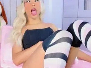 Stream full movie titled iam_cleo, 26 years old, colored hair trans