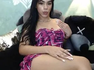 View complete clip called VanessaBrett, 18 years old, brunette hair trans