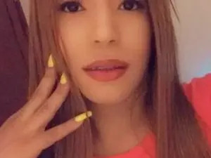 Play the uncensored video of andrea_hot_big_cock, 27 years old, brown hair trans