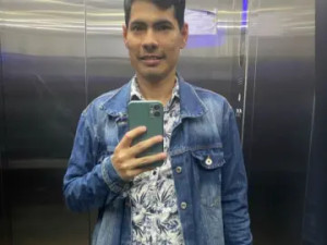 Stream this full video named Andrea_Rousse, 20 years old, brunette hair male