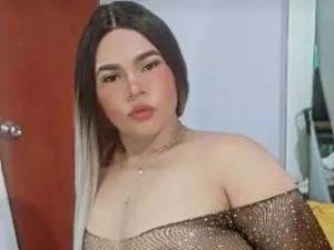Watch this hardcore scene named SweetKarens, brunette hair trans