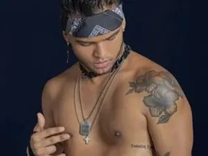 Play the uncensored clip of rickyvil19, blonde hair male