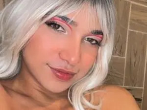 Watch uncensored clip of Alhana_vidal, 23 years old, brunette hair trans