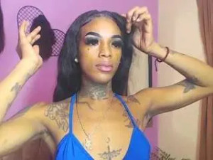 Play uncut scene named badgiirlx, trans