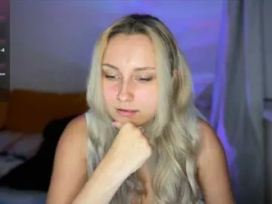 Enjoy watching uncut scene called Juliatta Cam porn model from bongacams