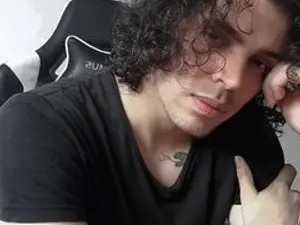 Play the complete movie titled Leon_Harry, 27 years old, brunette hair male