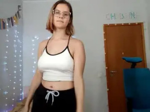 Watch this hardcore video of Vivianeldreth Cam porn model from chaturbate