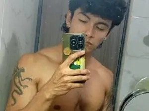 Play the uncensored clip titled LeoSantoro22, 22 years old, brunette hair male