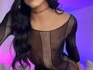 Enjoy watching the HD scene of alessia_and_valeria, 19 years old, blonde hair trans