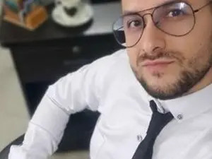 Stream this uncensored movie called Luis_Guerrero91, 26 years old, brunette hair male