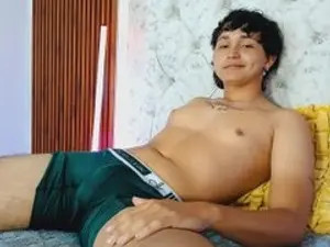 Stream the complete clip called DaveBeckers, 19 years old, brunette hair male