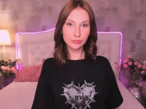 View the complete video titled DianaMoor, 20 years old, brown hair trans