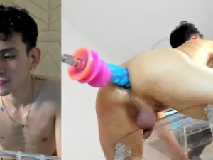 Play the HD clip of ValentinoMoreti, 18 years old, male