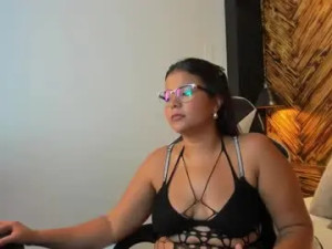 Play the complete scene named Venus14_ Cam porn model from chaturbate