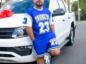 Stream uncensored video called GaelBear, 22 years old, brunette hair male