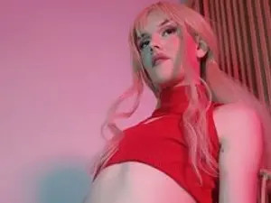 Play full clip named LillyAmore, 27 years old, blonde hair trans
