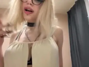 Stream the HD movie named Reneesheffo Cam porn model from chaturbate