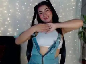 Watch this complete scene called Rachelparis12 Cam porn model from camsoda
