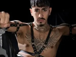 Enjoy watching the uncensored clip of Donovan_Desmond, 25 years old, brunette hair male