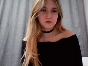 Play hardcore video titled Vikap Cam porn model from bongacams