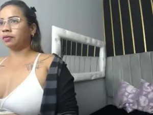 Play the HD scene called Keren_love Cam porn model from chaturbate
