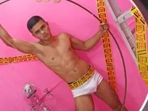 View this full clip named Randypein, 18 years old, brunette hair male