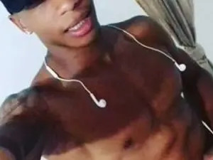 Play this complete scene named theKing27, 29 years old, brunette hair male