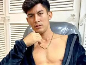 View this hardcore video called holdmehot, 25 years old, brunette hair male
