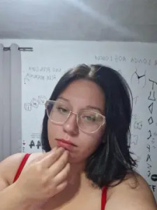 View the complete clip titled Beatrizdms Cam porn model from cam4