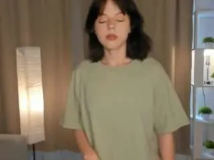 Enjoy watching this HD clip titled Chialabbie Cam porn model from camsoda